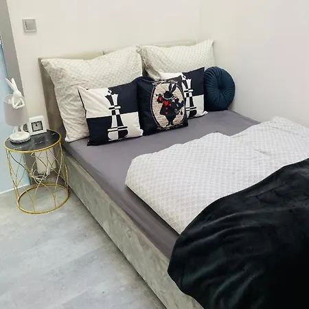 Centrum Lux Goldenapart Wonderland Plac Niepodleglosci 2 ילנייה גורה