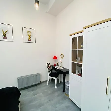 Centrum Lux Goldenapart Wonderland Plac Niepodleglosci 2 *